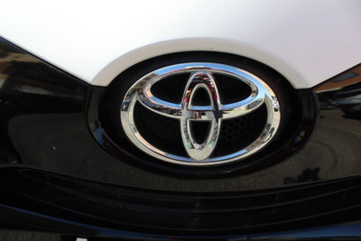 Toyota Aygo 1.0 VVT-i 69 CV 5 porte x-play (8)
