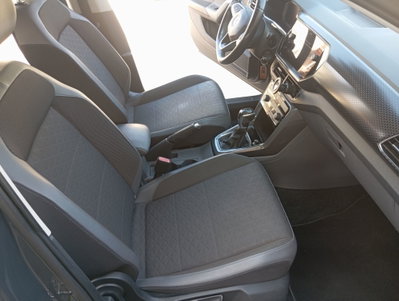 Volkswagen T-Cross 1.6 TDI DSG SCR Advanced BMT (12)