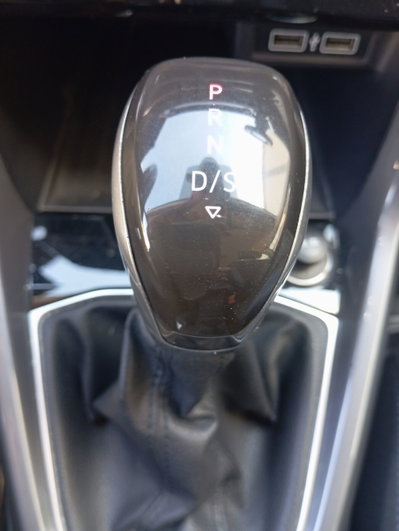 Volkswagen T-Cross 1.6 TDI DSG SCR Advanced BMT (17)