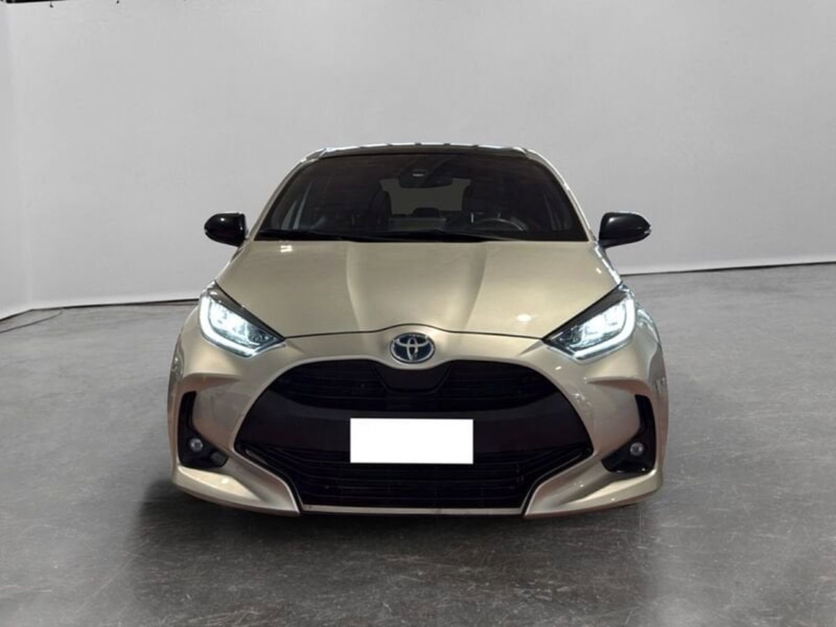 Toyota Yaris Cross 1.5h GR Sport Black Sky fwd 116cv e-cvt (2)