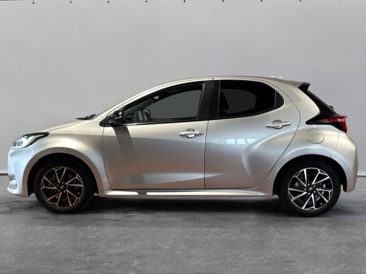 Toyota Yaris Cross 1.5h GR Sport Black Sky fwd 116cv e-cvt (4)