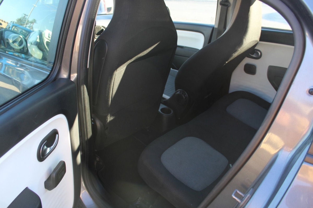 Renault Twingo SCe Life (10)