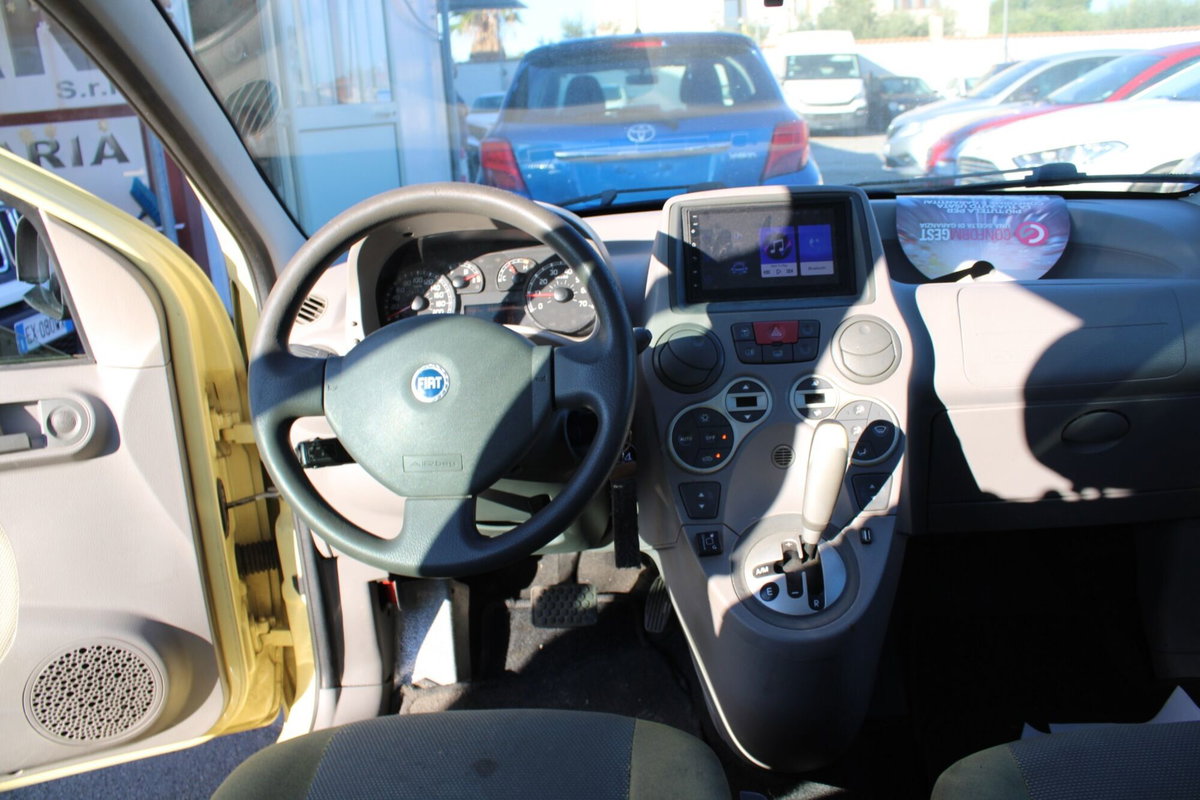 Fiat Panda 1.2 Emotion (10)