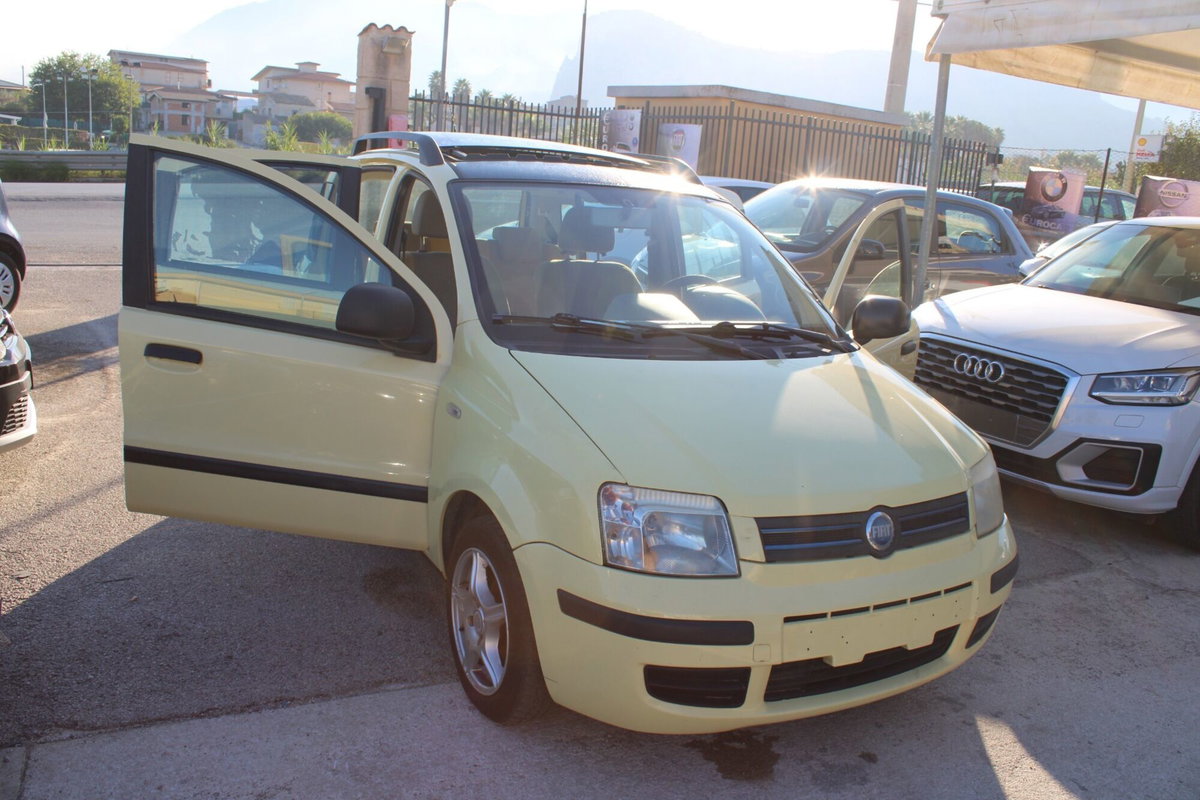Fiat Panda 1.2 Emotion (14)