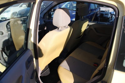 Fiat Panda 1.2 Emotion (9)