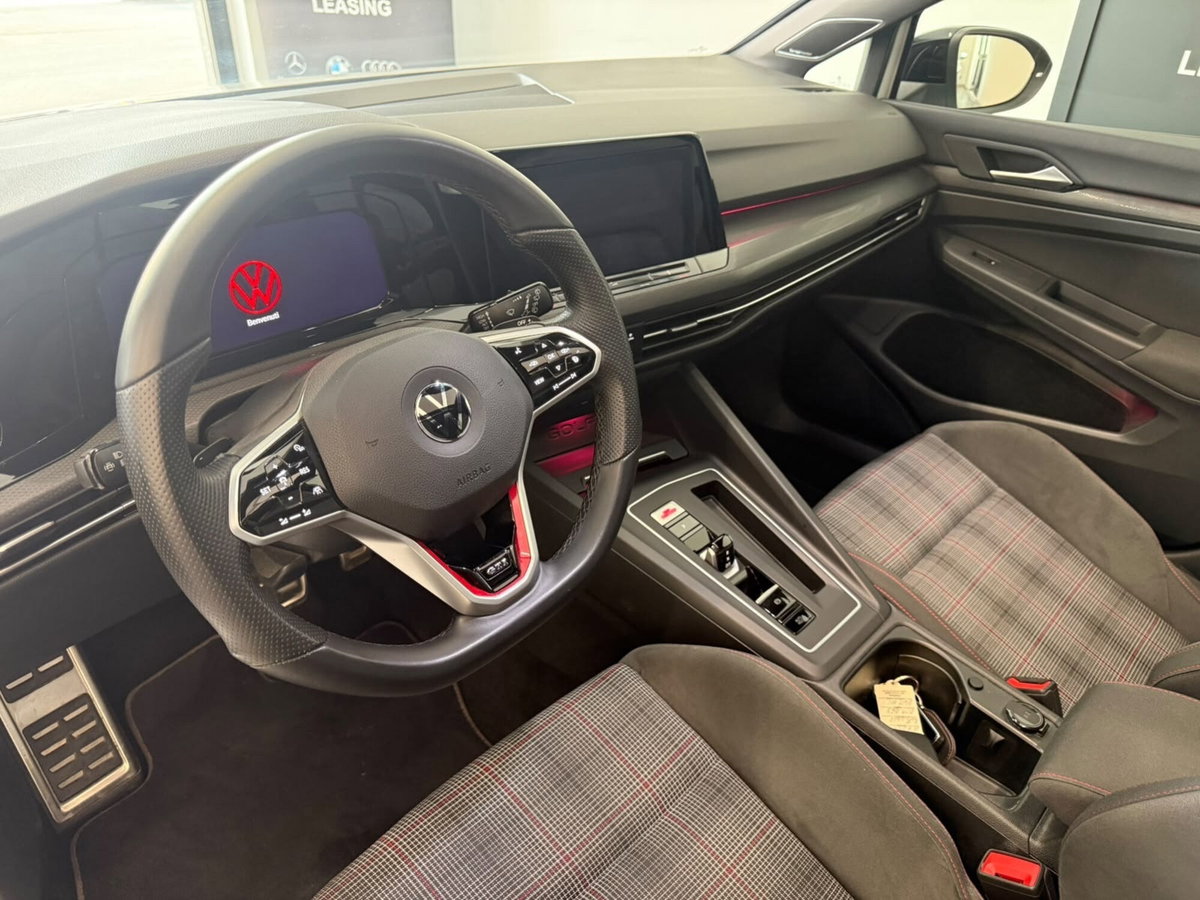 Volkswagen Golf 2.0 TSI GTI DSG (12)