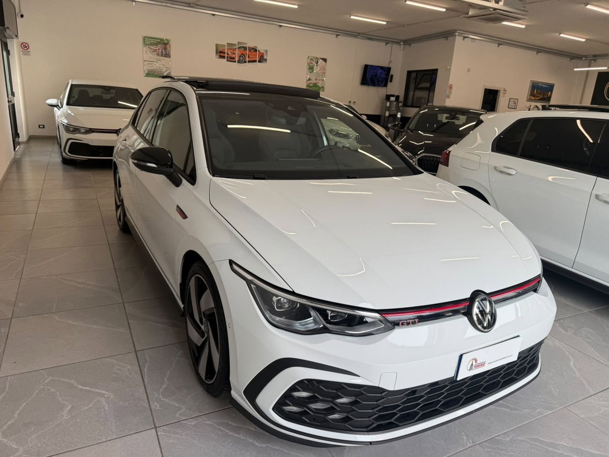 Volkswagen Golf 2.0 TSI GTI DSG (3)