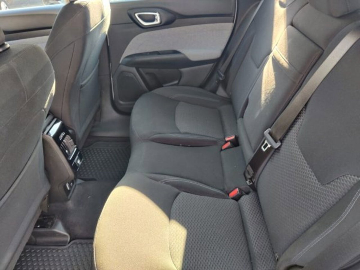 Jeep Compass 1.6 Multijet II 2WD Longitude (16)