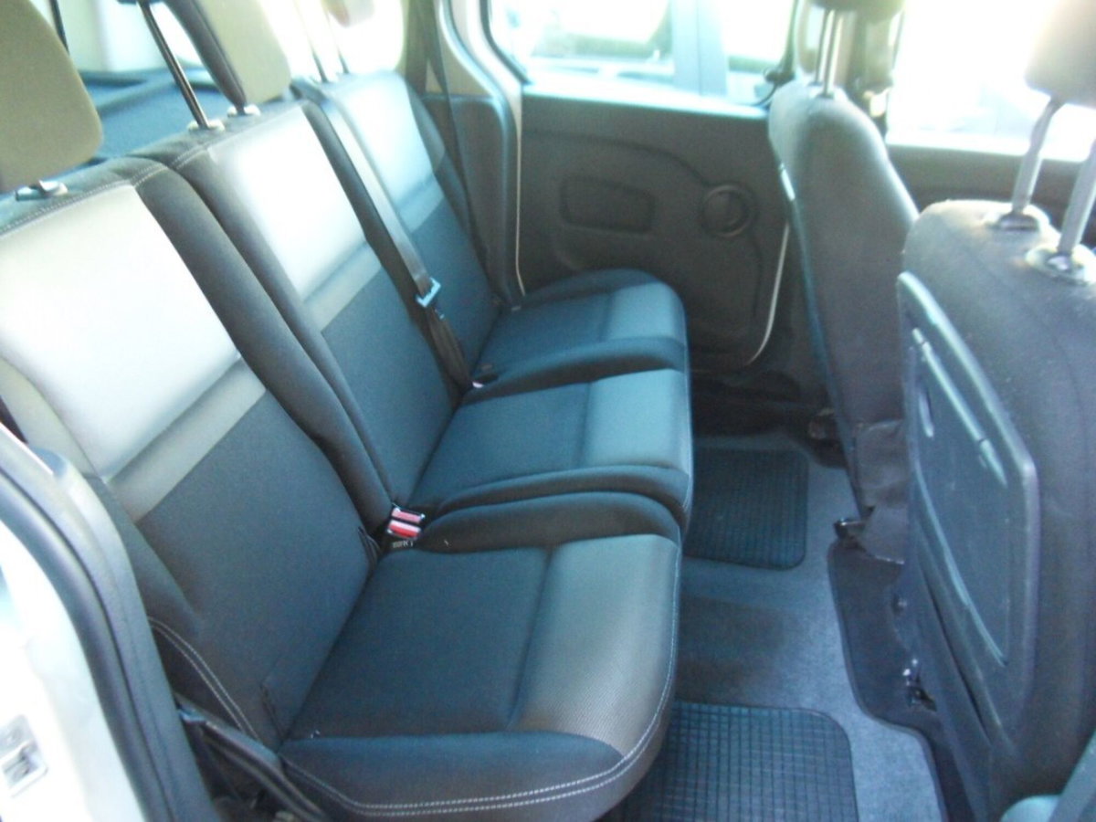 Renault Kangoo Blue dCi 8V 95CV 5 porte Life (13)