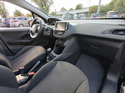 Peugeot 208 82 5 porte Active (16)
