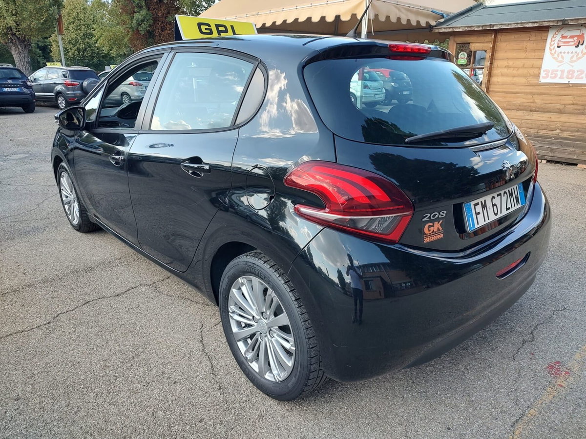 Peugeot 208 82 5 porte Active (2)