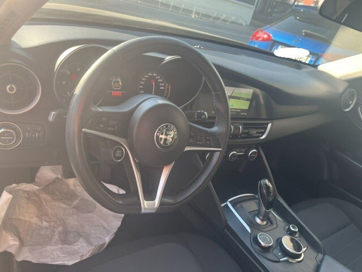 Alfa Romeo Giulia 2.2 Turbodiesel 150 CV AT8 Super (11)