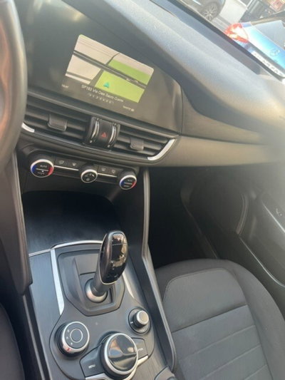 Alfa Romeo Giulia 2.2 Turbodiesel 150 CV AT8 Super (4)