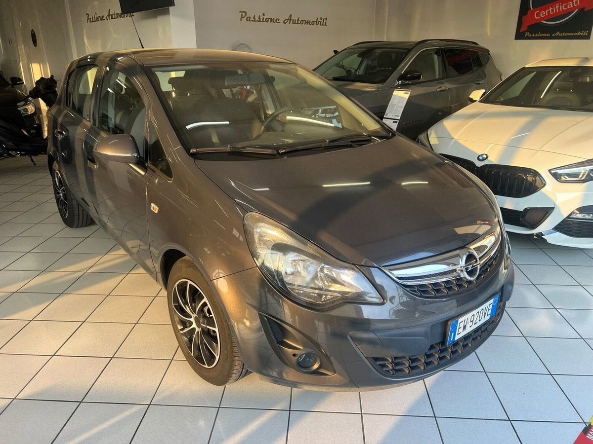Opel Corsa 1.2 5 porte Edition (3)