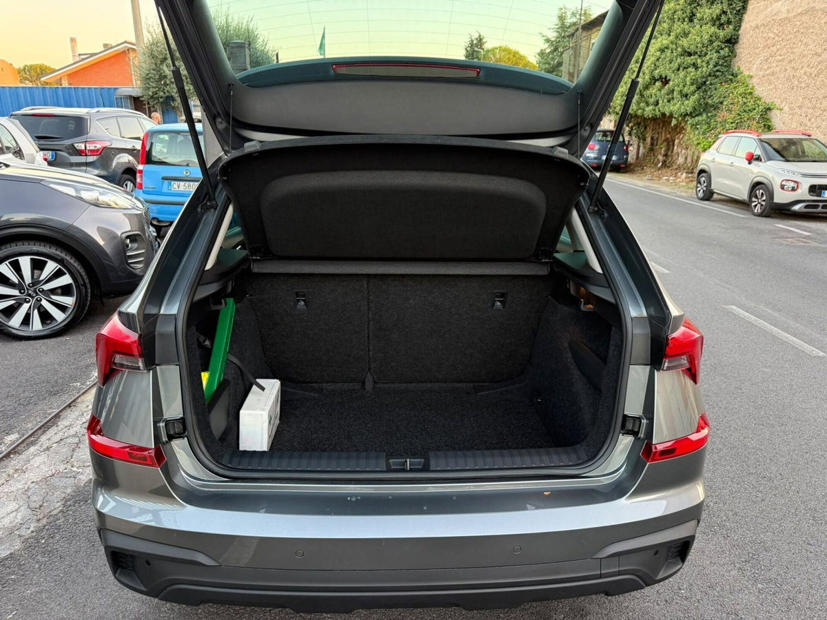 Skoda Kamiq 1.0 tsi Black Dots 115cv dsg (11)
