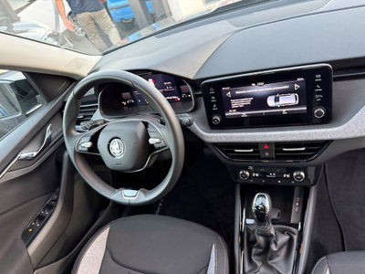 Skoda Kamiq 1.0 tsi Black Dots 115cv dsg (7)