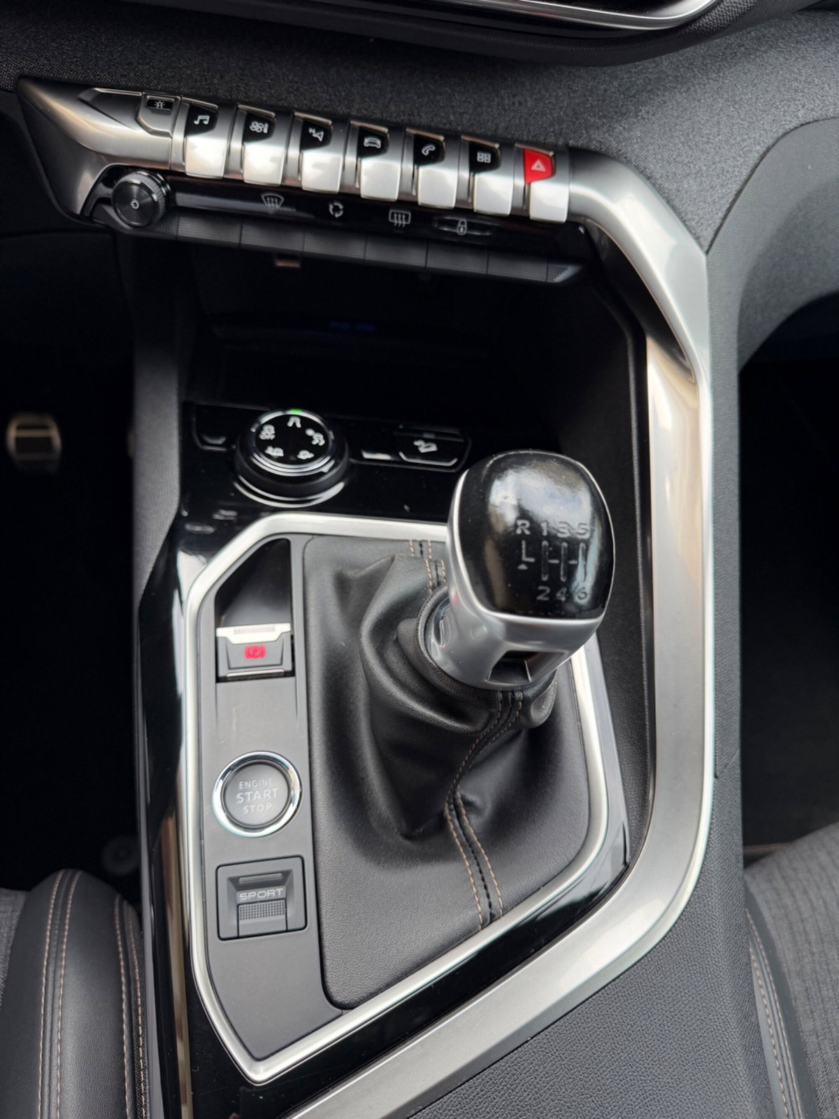 Peugeot 3008 BlueHDi 130 S&S GT Line (17)