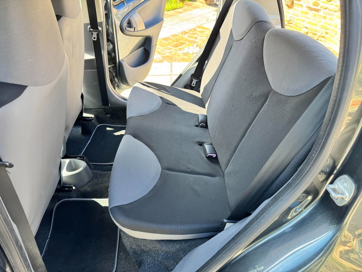 Citroen C1 1.0 5 porte Seduction (12)