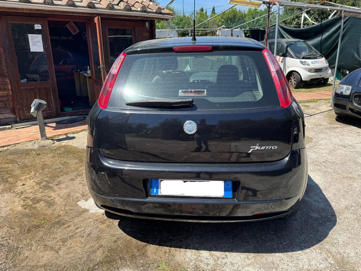Fiat Grande Punto 1.3 MJT 75 CV 5 porte Dynamic (2)