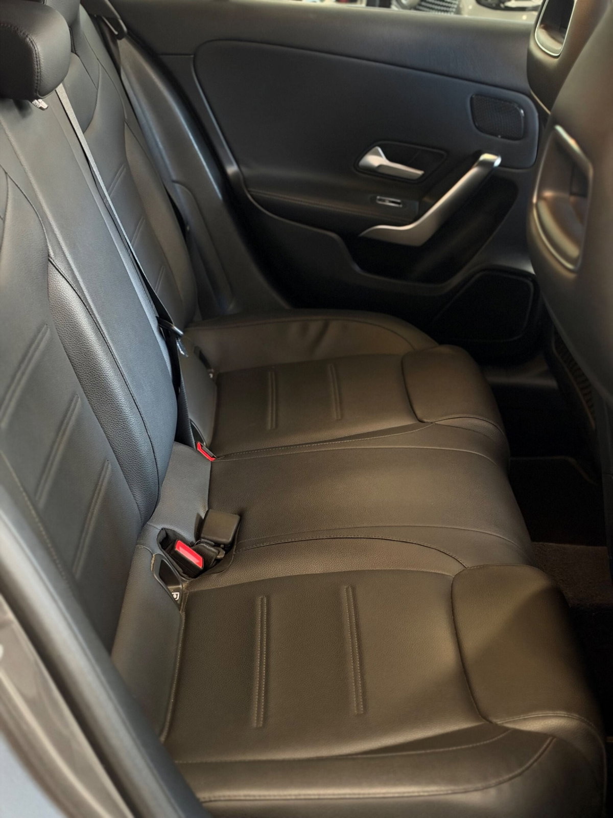 Mercedes-Benz Classe A 180 d Automatic Sport (14)