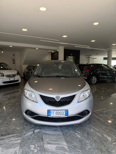 Lancia Ypsilon 1.2 69 CV 5 porte GPL Ecochic Silver (7)