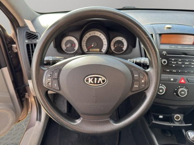 Kia cee'd 1.6 CRDi VGT 90CV 5p. LX (10)