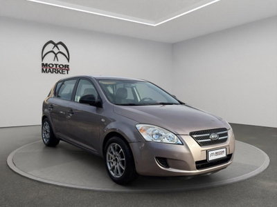Kia cee'd 1.6 CRDi VGT 90CV 5p. LX (3)