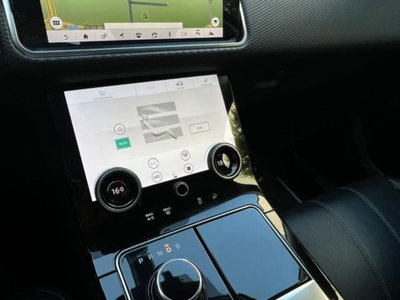 Land Rover Range Rover Velar 2.0D I4 204 CV (16)