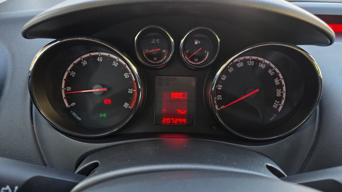 Opel Meriva 1.4 Turbo 120CV GPL Tech Cosmo (16)