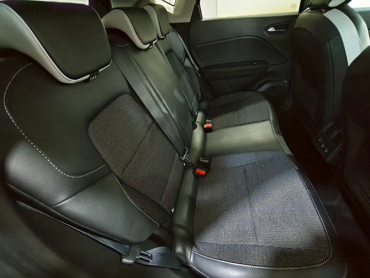 Renault Captur TCe 100 CV GPL FAP Intens (15)