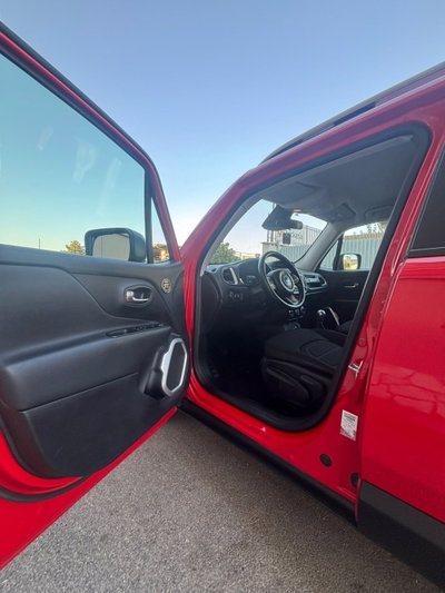 Jeep Renegade 1.6 Mjt 120 CV Limited (10)