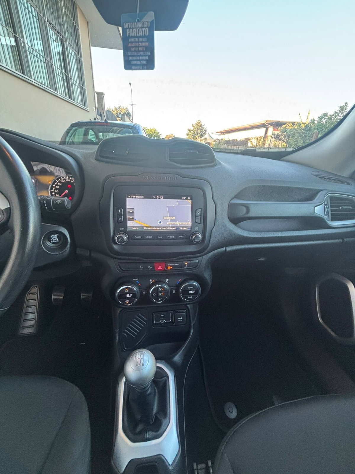 Jeep Renegade 1.6 Mjt 120 CV Limited (13)