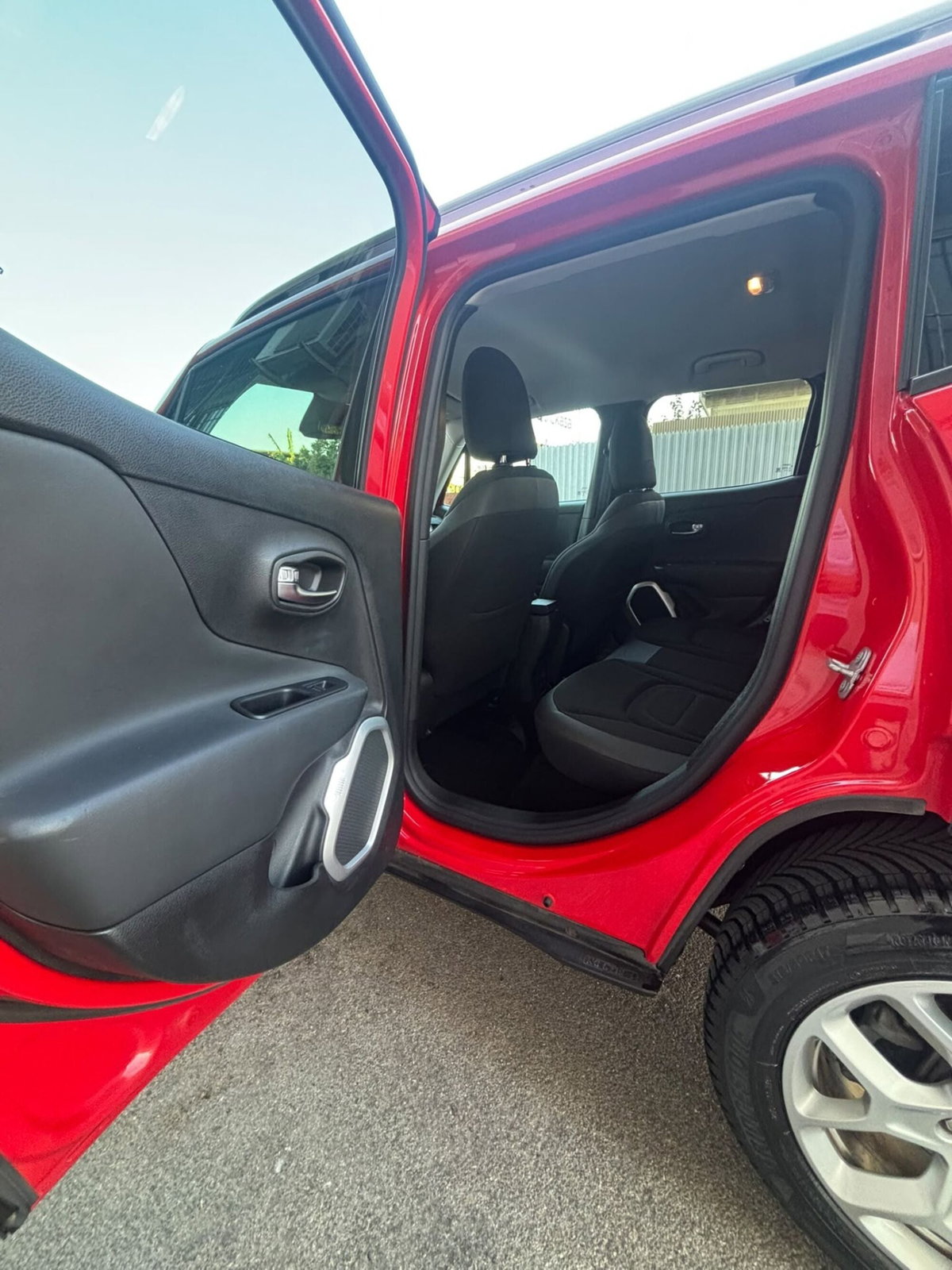 Jeep Renegade 1.6 Mjt 120 CV Limited (15)