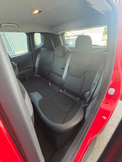 Jeep Renegade 1.6 Mjt 120 CV Limited (16)