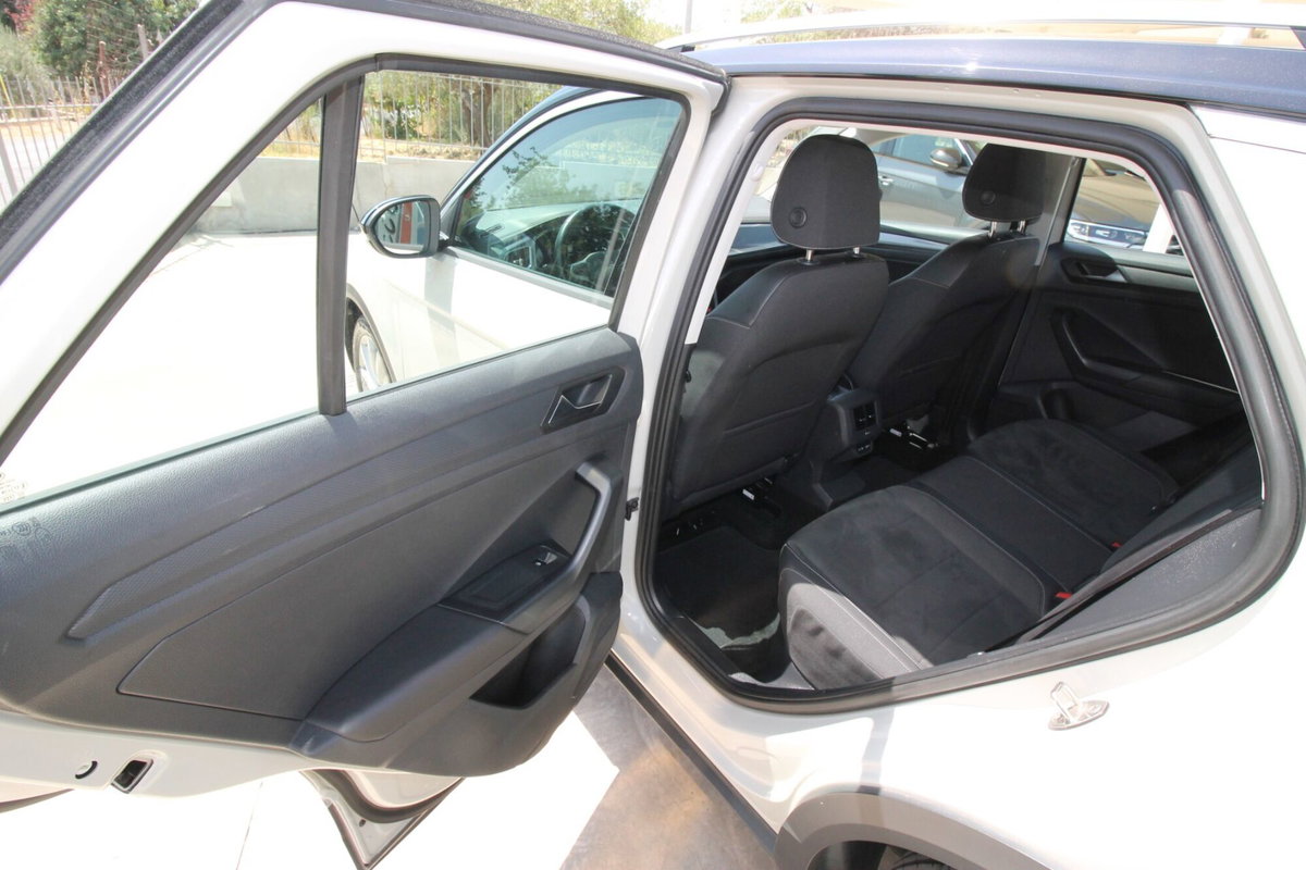 Volkswagen T-Roc 1.0 TSI Style (13)