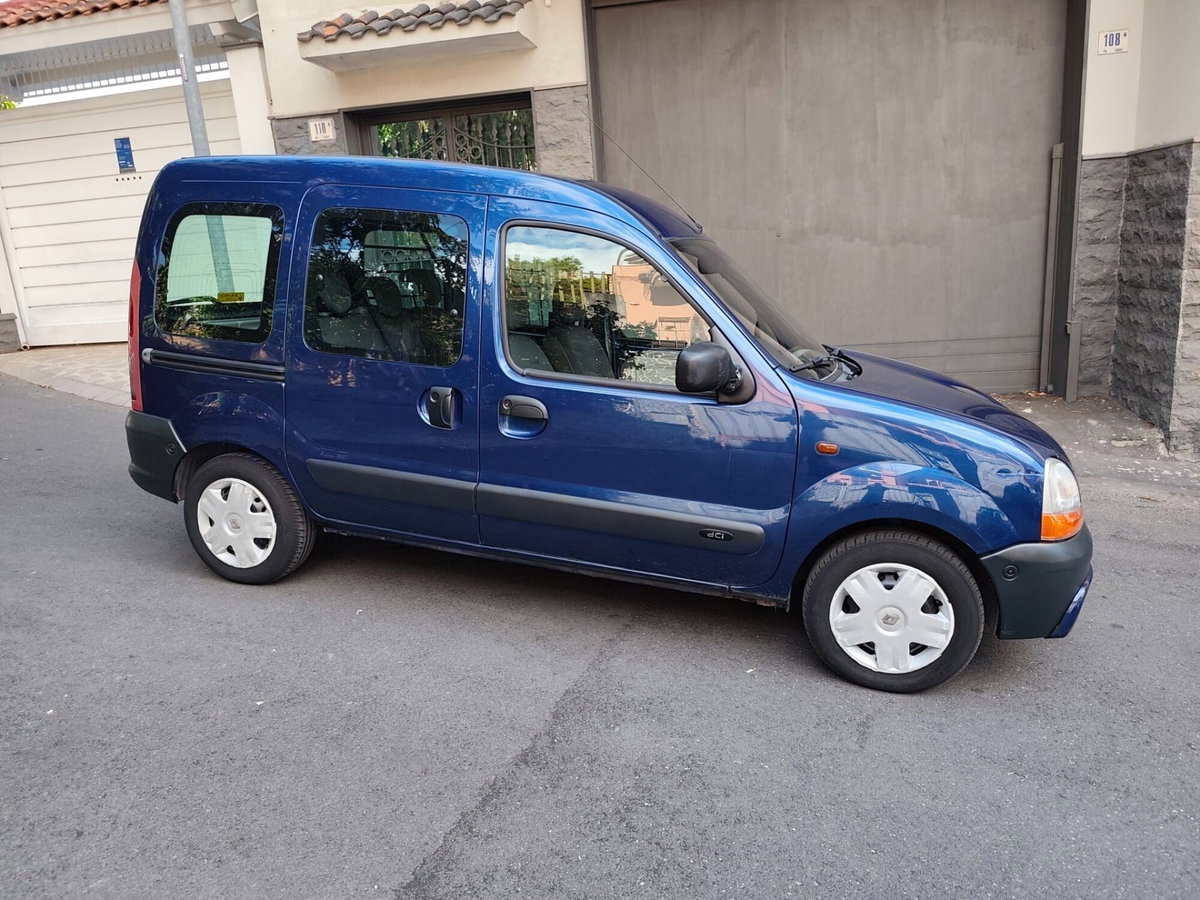Renault Kangoo 1.5 dCi 80CV cat 5 porte Privilège (4)