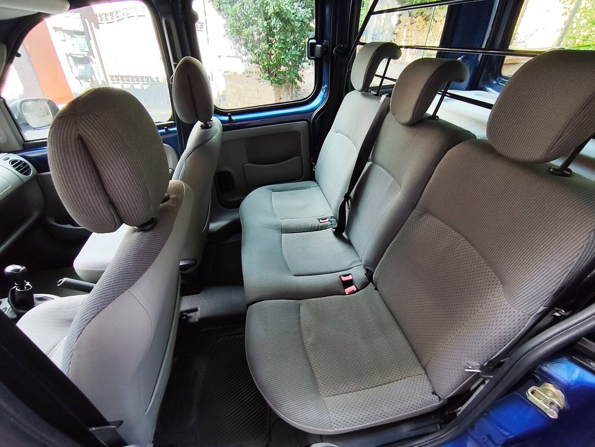 Renault Kangoo 1.5 dCi 80CV cat 5 porte Privilège (9)
