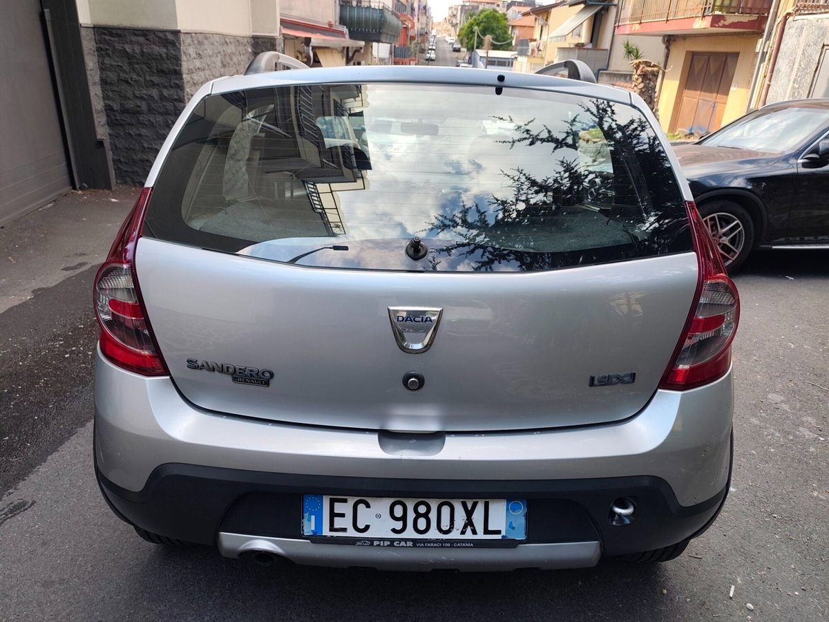 Dacia Sandero Stepway 1.5 dCi 70CV (4)