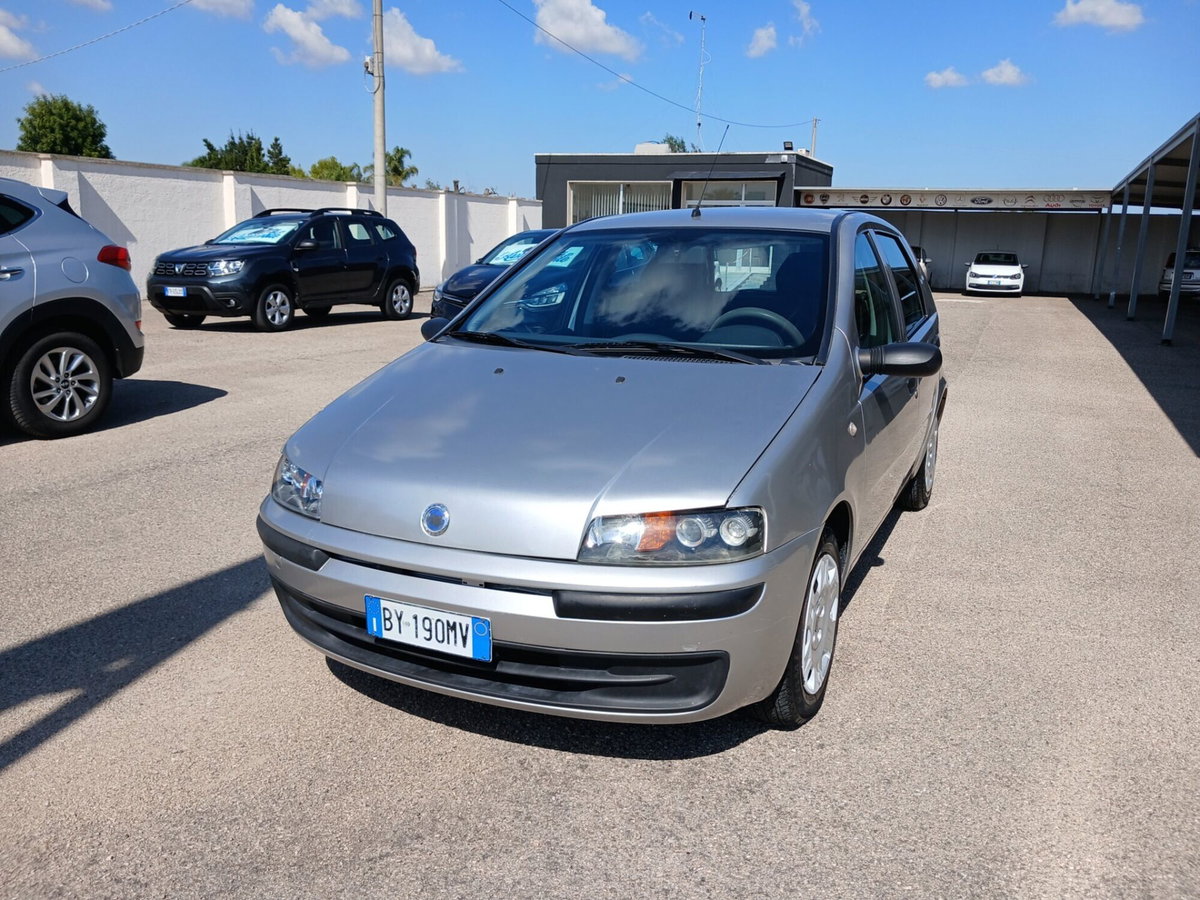 Fiat Punto 1.2i cat 5 porte ELX (14)