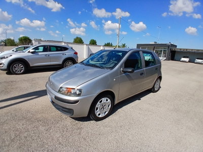 Fiat Punto 1.2i cat 5 porte ELX (2)
