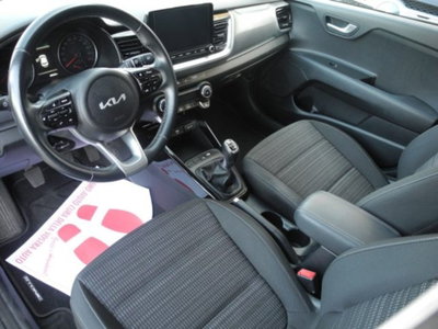 Kia Stonic 1.0 T-GDi 100 CV MHEV iMT Style (10)