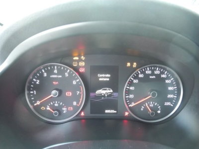 Kia Stonic 1.0 T-GDi 100 CV MHEV iMT Style (17)