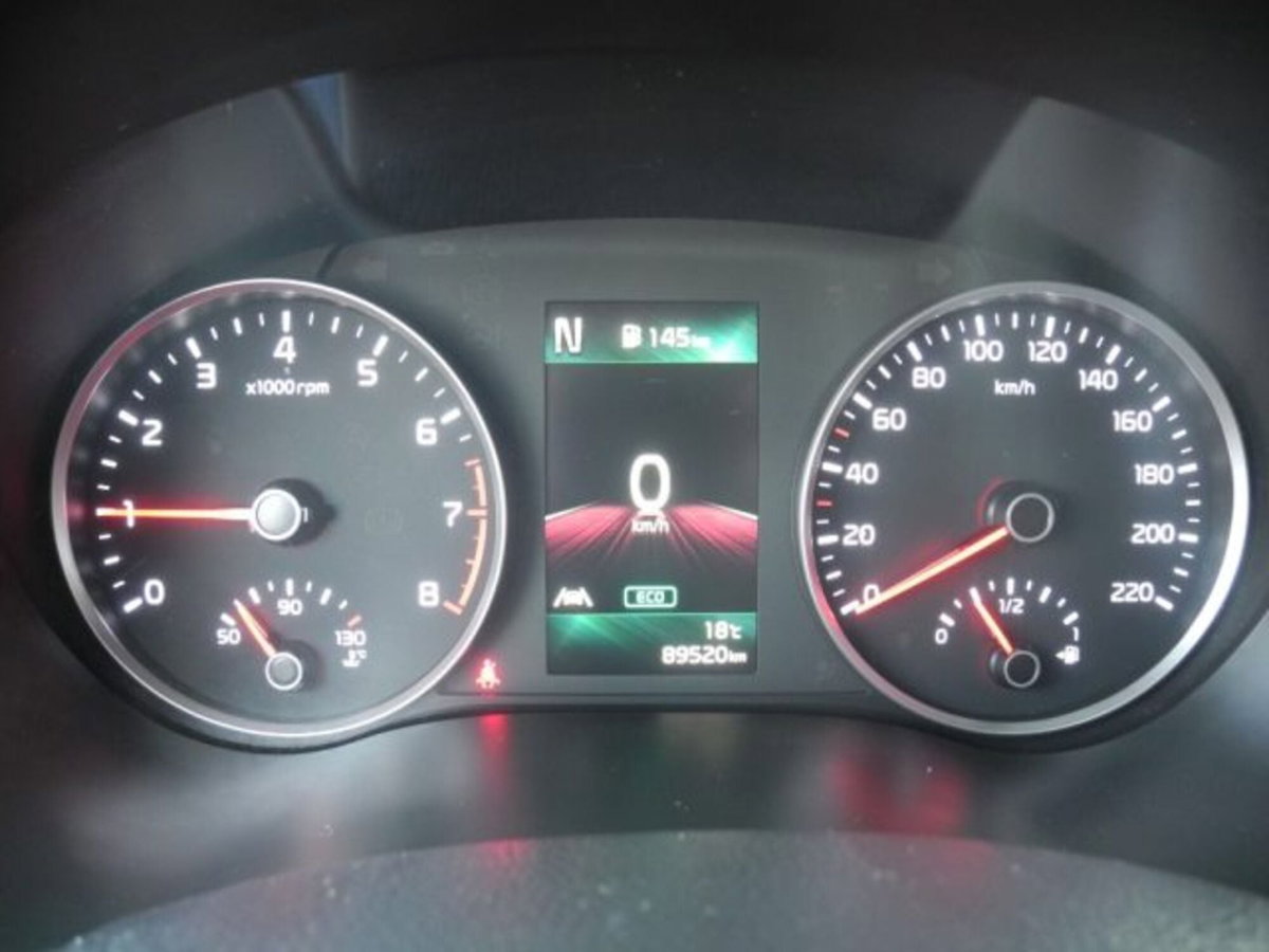 Kia Stonic 1.0 T-GDi 100 CV MHEV iMT Style (18)