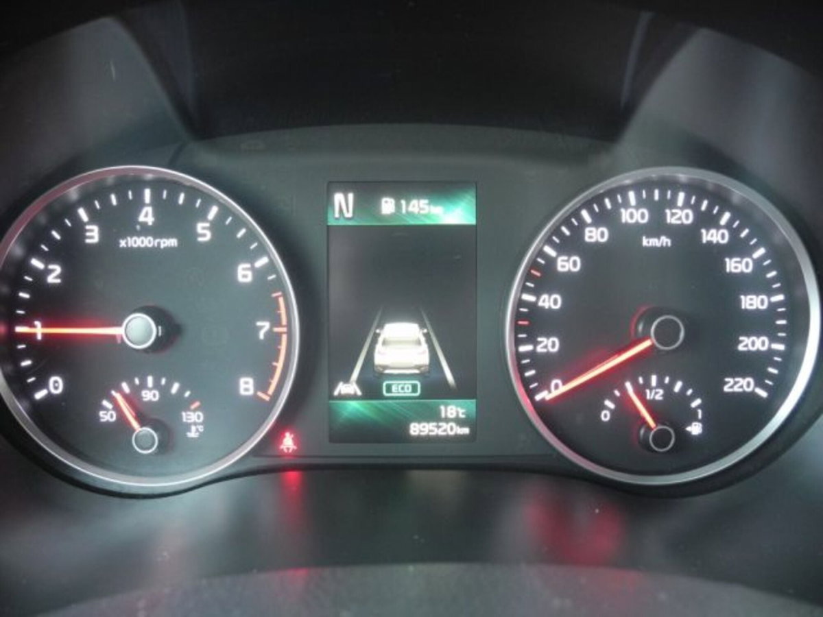 Kia Stonic 1.0 T-GDi 100 CV MHEV iMT Style (7)