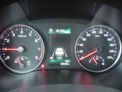 Kia Stonic 1.0 T-GDi 100 CV MHEV iMT Style (7)