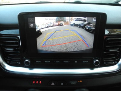 Kia Stonic 1.0 T-GDi 100 CV MHEV iMT Style (9)