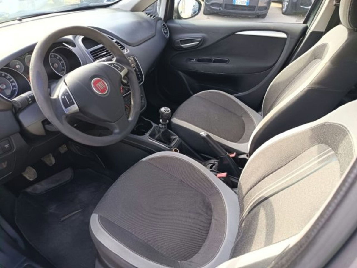 Fiat Punto 1.2 8V 5 porte Lounge (9)