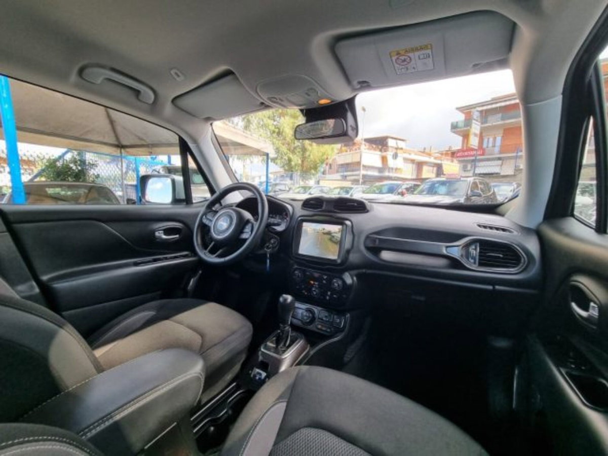 Jeep Renegade 1.3 T4 190CV PHEV 4xe AT6 Limited (12)