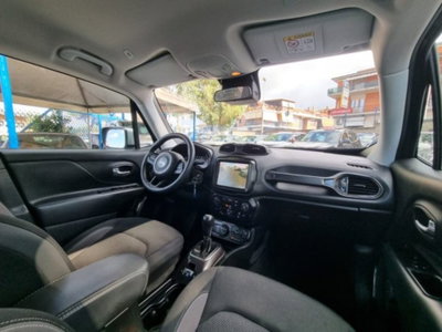 Jeep Renegade 1.3 T4 190CV PHEV 4xe AT6 Limited (12)