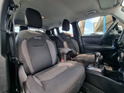 Jeep Renegade 1.3 T4 190CV PHEV 4xe AT6 Limited (13)